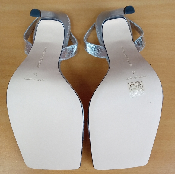 NIB Good American Square Toe Lucite Pumps in Silver Snake Sz. 11 - Picture 9 of 10